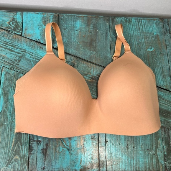 KNIX 6 WingWoman Contour Bra Nude 32DD
34DD 32E - Picture 2 of 7